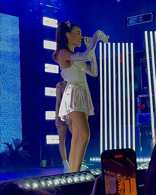 Madison Beer Paris
